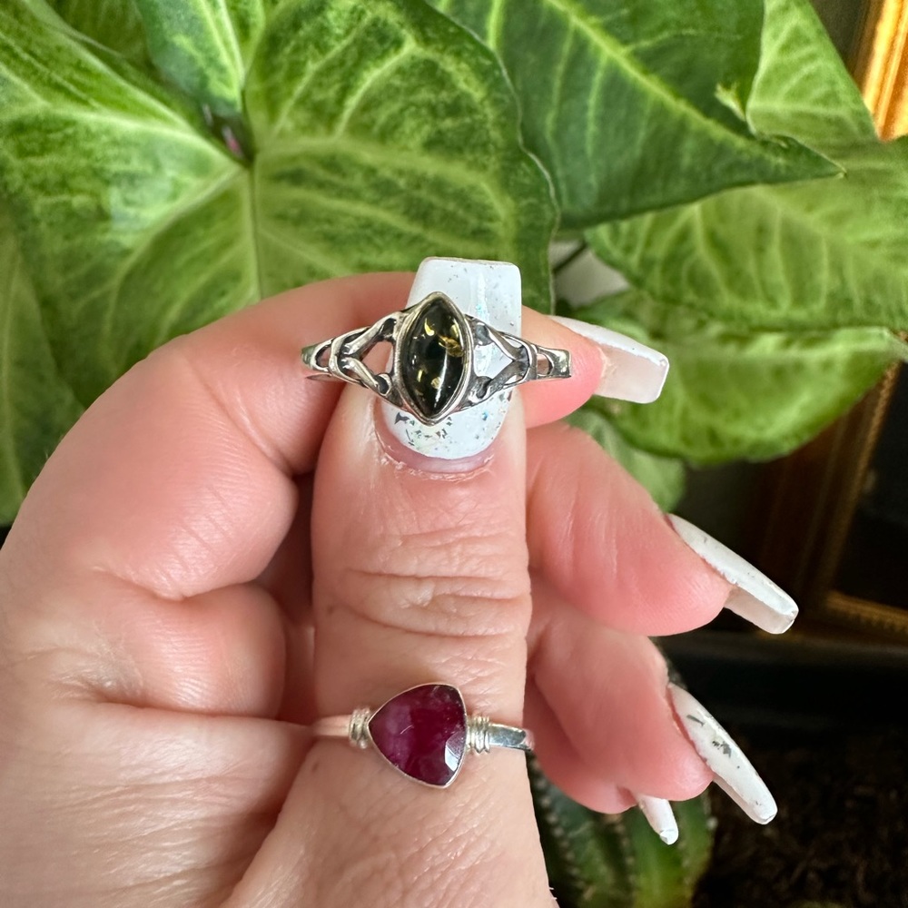 Genuine green amber 925 sterling silver ring crystal new gift sz 6 7 Celtic rare